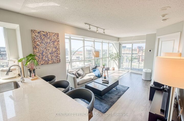 Property Photo: 125 Western Battery Road 1010 ON M6K 3R8