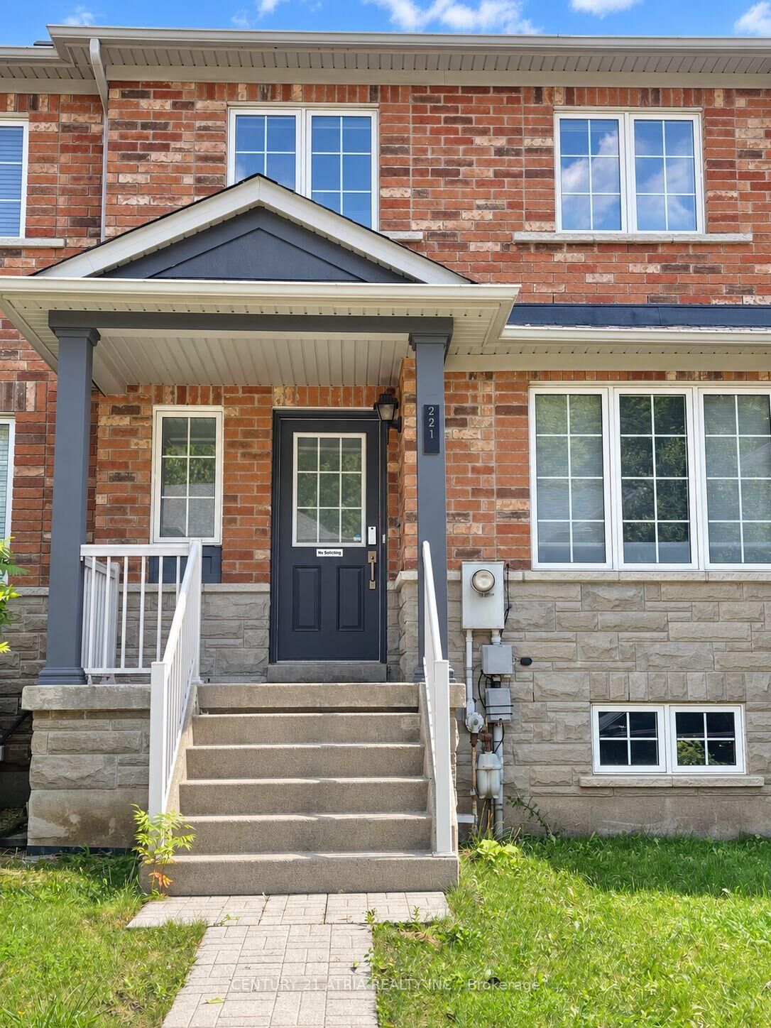 Property Photo:  221 Via Campanile N/A  ON L4H 3J8 