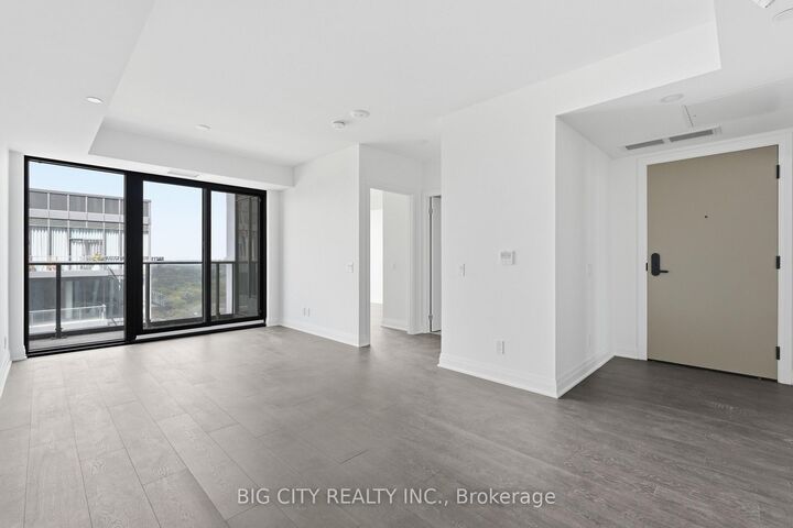 Property Photo:  25 Frederick Todd Way 2206  ON M4G 0C9 