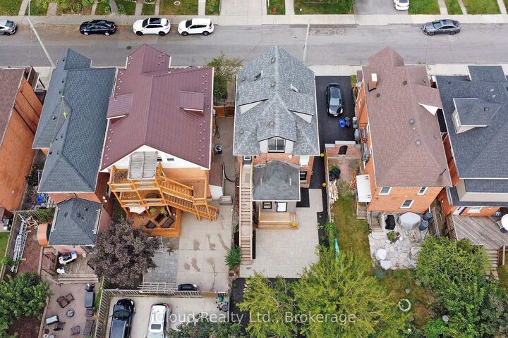 Property Photo:  75 Ontario Avenue  ON L8N 2X1 