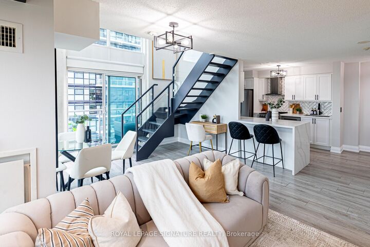 Property Photo:  155 Legion Road N 1905  ON M8Y 0A7 