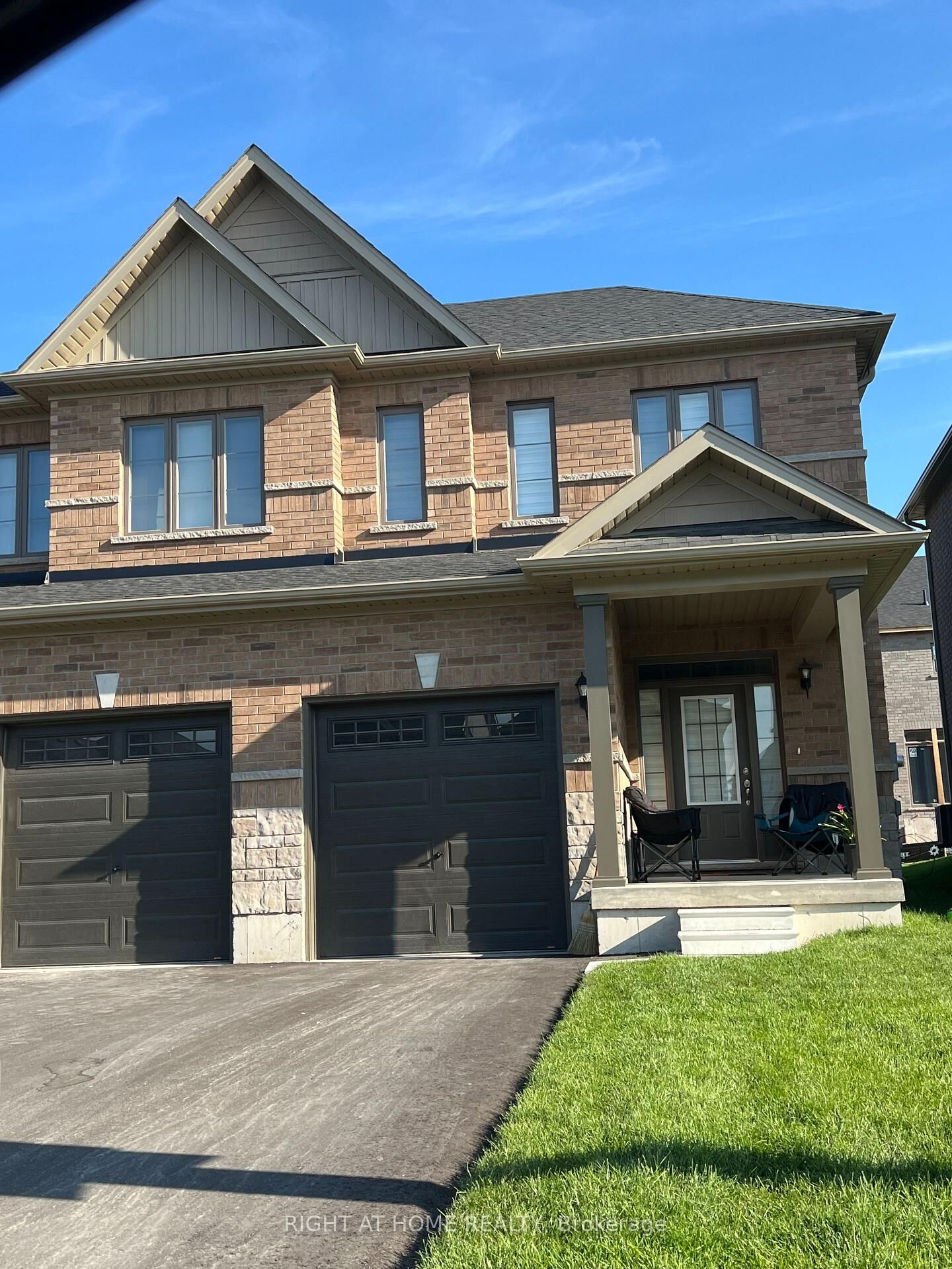 Property Photo:  57 Copperhill Heights  ON L9S 2Z4 