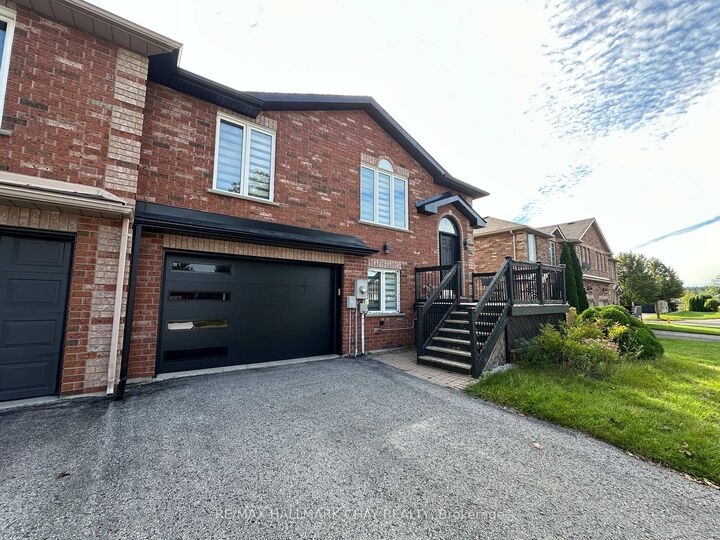 Property Photo:  64 Logan Court  ON L4N 8G8 