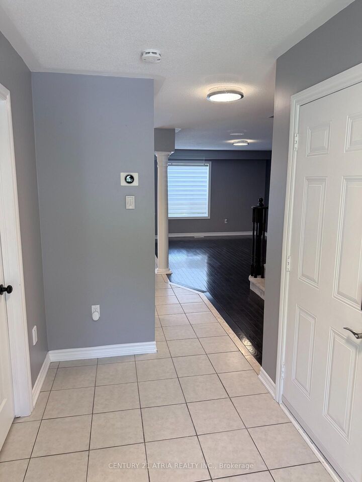 Property Photo:  43 Redfern Crescent  ON L1C 5G8 