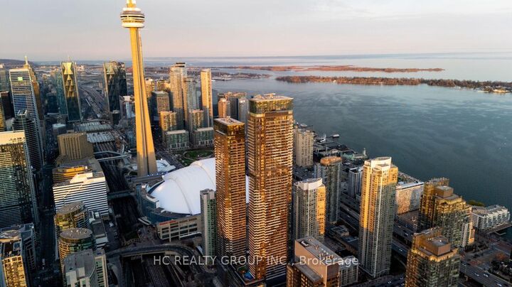 Property Photo:  3 Concord Cityplace Way 2103  ON M5V 0X4 