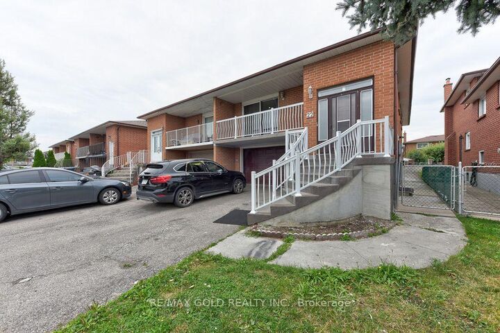 Property Photo:  22 Kittiwake Avenue  ON M9V 4P6 