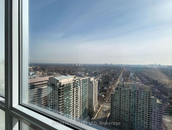 Property Photo: 5180 Yonge Street 2706 ON M2N 0K5