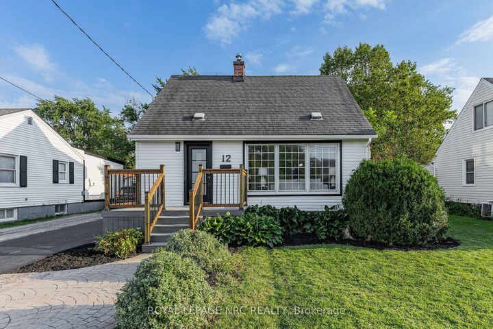 Property Photo: 12 Admiral Road ON L2P 1G5
