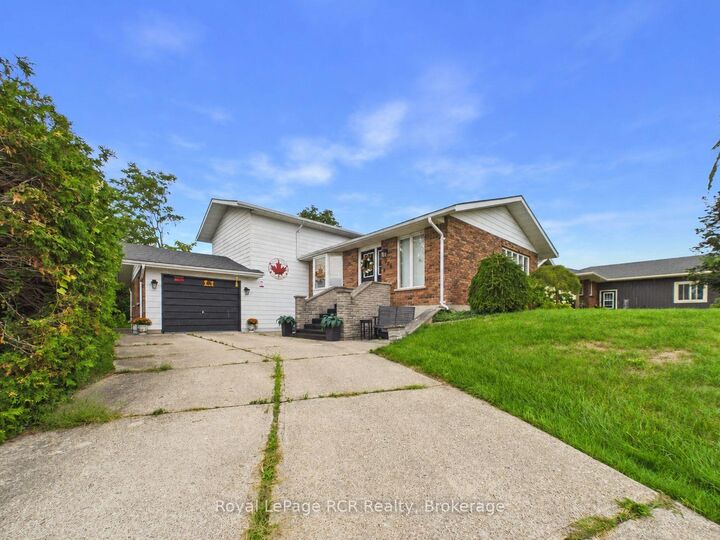 Property Photo:  265 Diagonal Road  ON N0G 2W0 