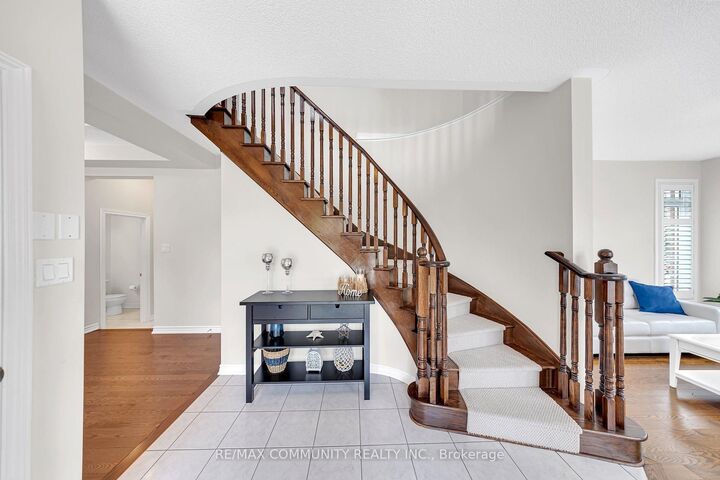 Property Photo:  58 Garrardview Street  ON L1Z 0L5 