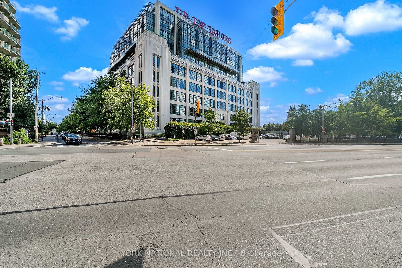 Property Photo:  637 Lake Shore Boulevard W 409  ON M5V 3J6 