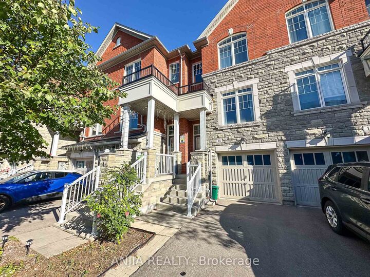 Property Photo:  16 Weidman Lane  ON L6E 0T1 