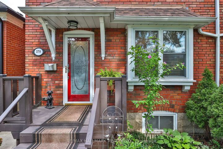 Property Photo:  278 Woburn Avenue  ON M5M 1K9 