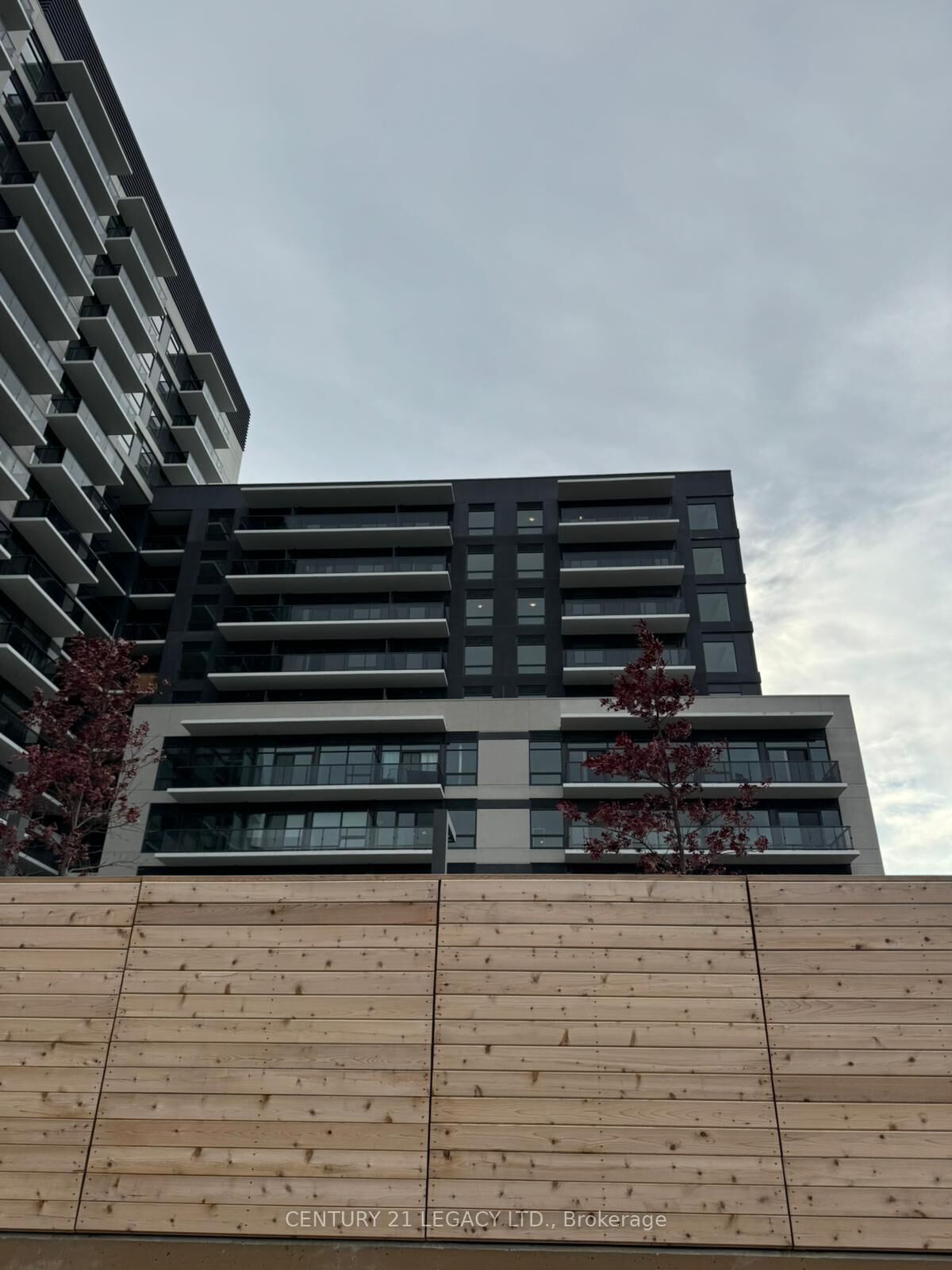 Property Photo:  1350 Ellesmere Road S 1701  ON M1H 2K1 