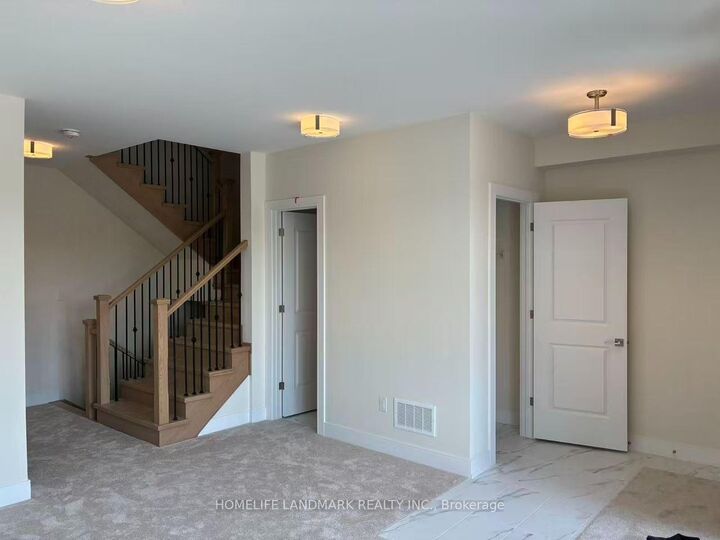 Property Photo:  471 York Downs Boulevard  ON L6C 3R2 