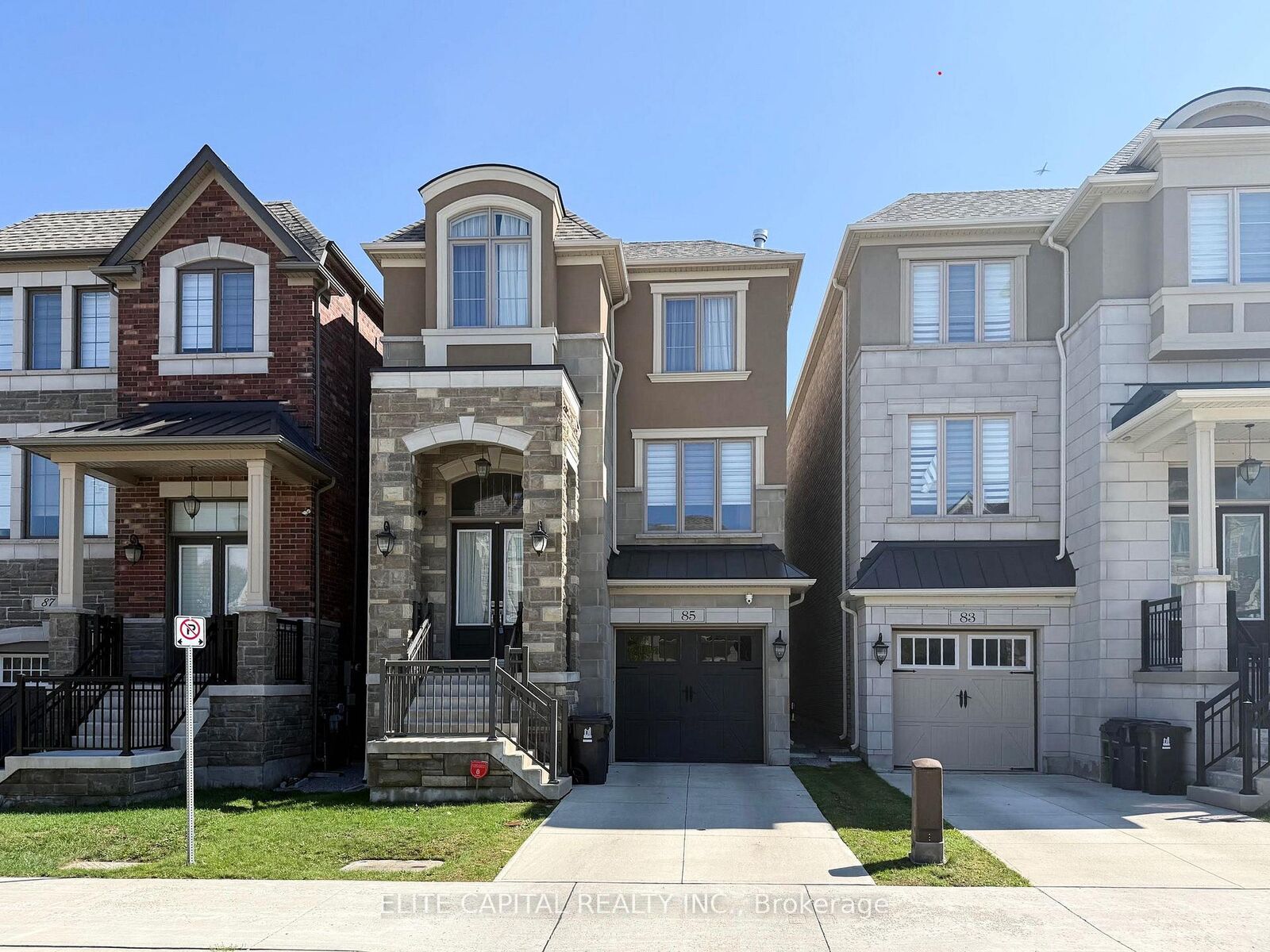 Property Photo: 85 William Durie Way ON M2R 0A9