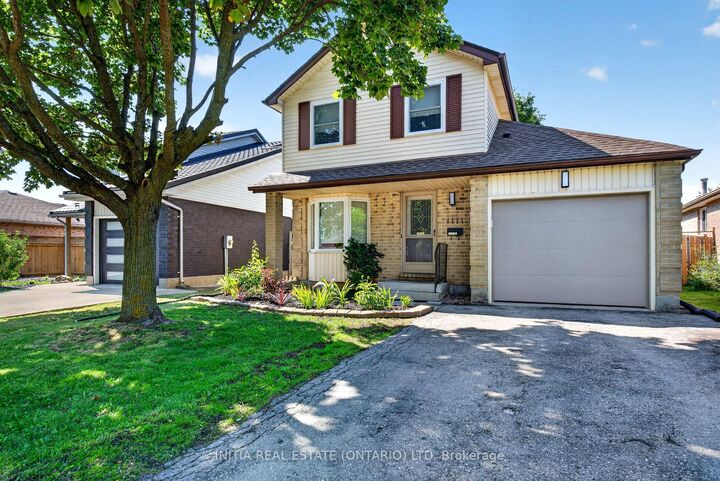 Property Photo:  1111 Aldersbrook Road  ON N6G 2X2 