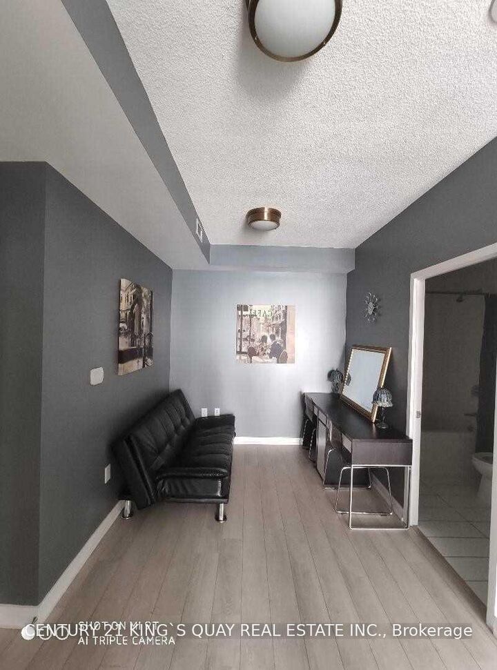 Property Photo:  15 Iceboat Terrace 3908  ON M5V 4A5 