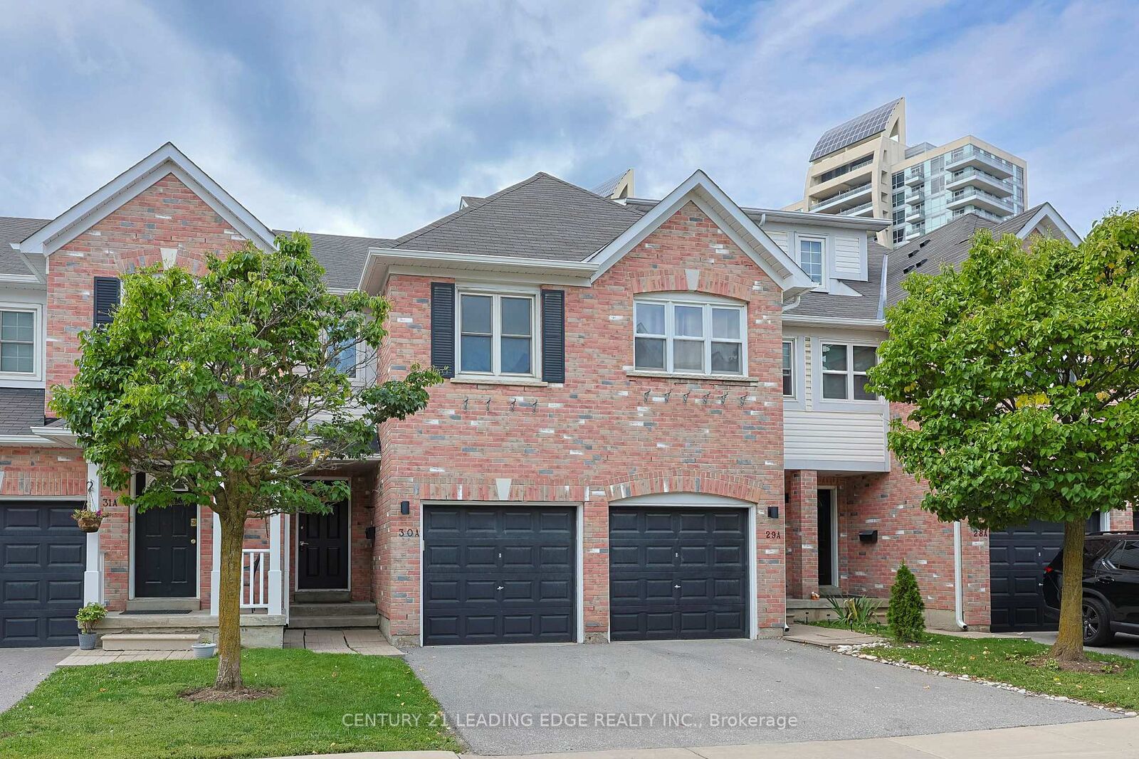 Photo de la propriété:  81 Northern Heights Drive  ON L4B 4C9 