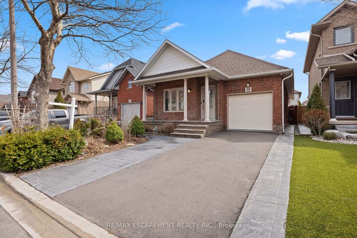 Property Photo:  39 McKibbon Avenue  ON L0R 1P0 