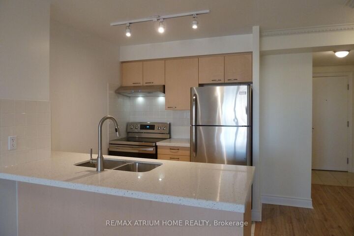 Property Photo:  51 Saddlecreek Drive 815  ON L3T 7Z1 