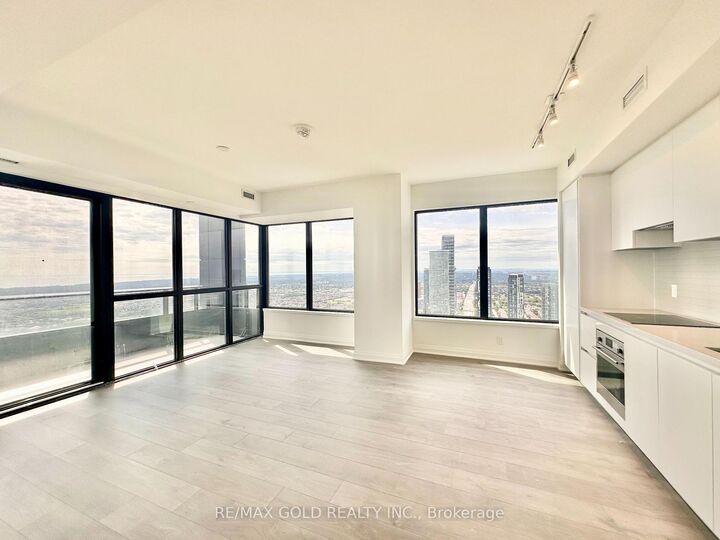 Property Photo:  4015 The Exchange Street 5104  ON L5B 0N9 