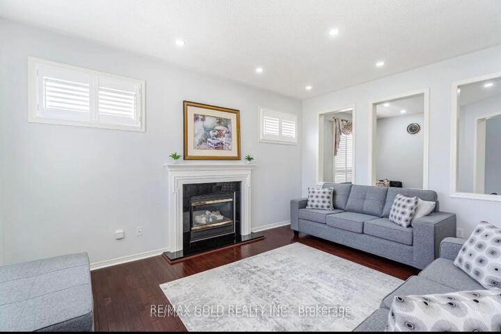 Property Photo:  16 Mario Street  ON L6P 1N1 