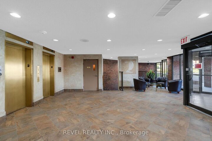 Property Photo:  181 Collier Street 305  ON L4M 5L6 