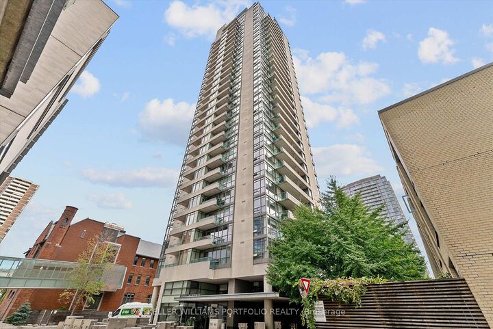Property Photo:  281 Mutual Street 1602  ON M4Y 3C4 