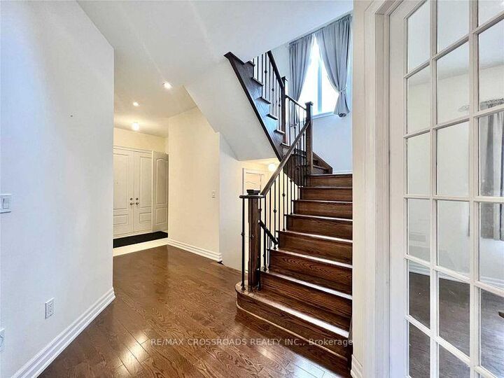 Property Photo:  71 Hamster Crescent  ON L4G 3G7 
