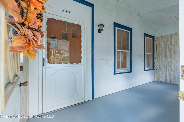 Property Photo:  144 Henry  NY 12401 