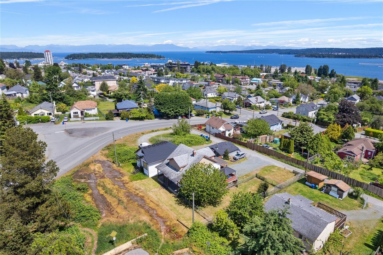 Property Photo:  19 View St  BC V9R 4N3 