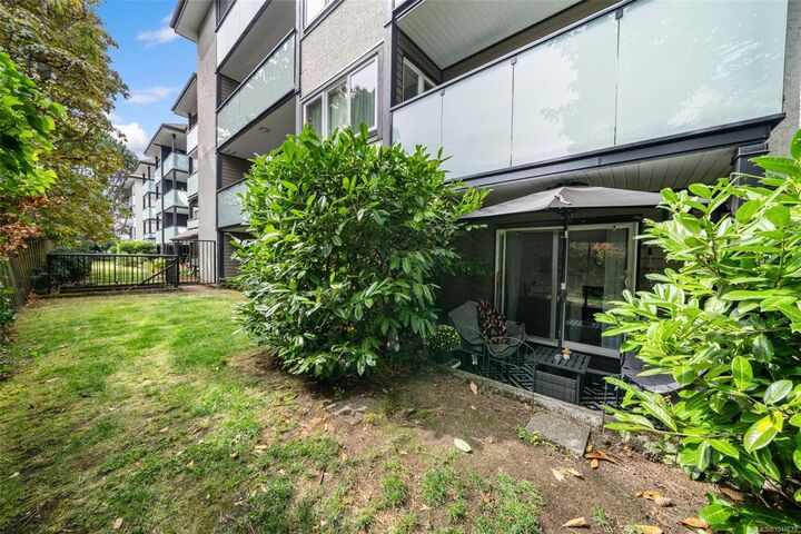 Property Photo:  1619 Morrison St #103  BC V8R 6R8 