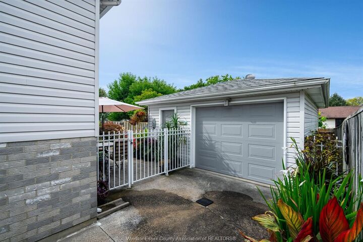 Property Photo: 2677 Robert Road ON N8W 5L8