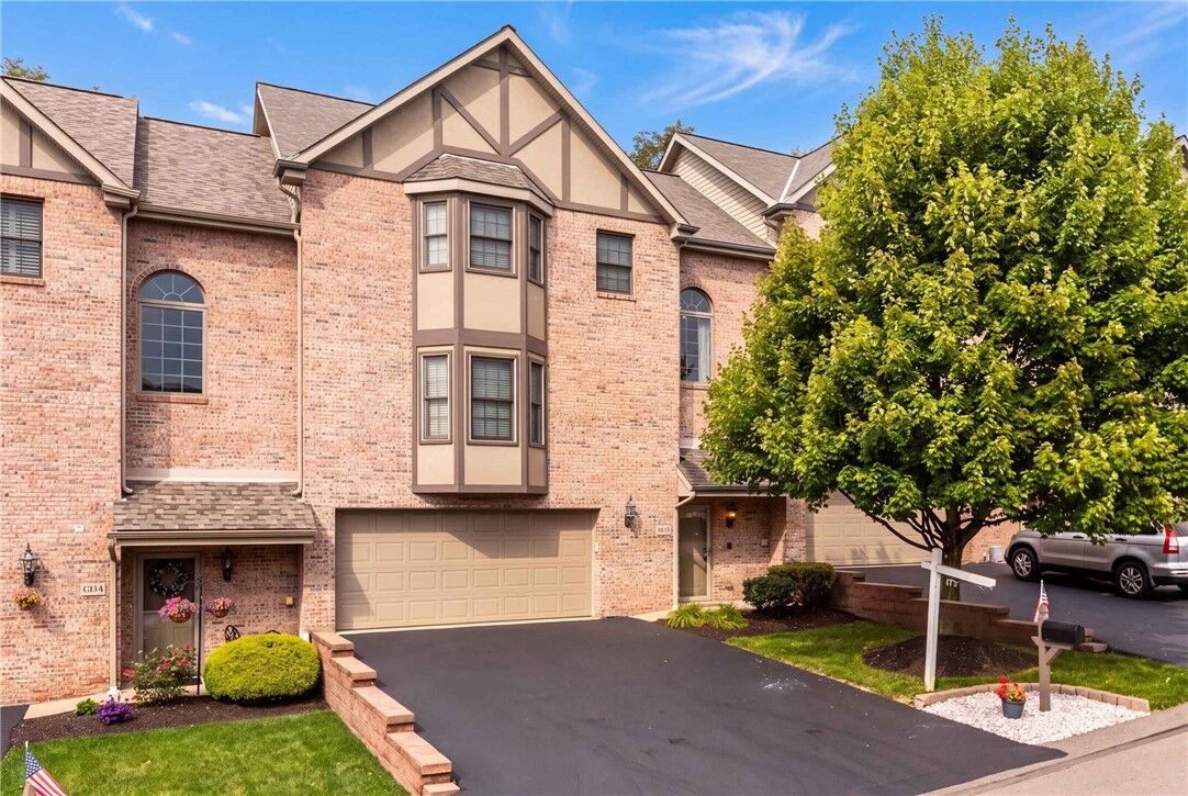 Property Photo:  603 Brandon Way  PA 15108 