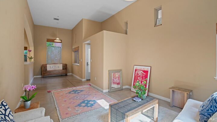 Property Photo:  1346 Yulupa Avenue B  CA 95405 