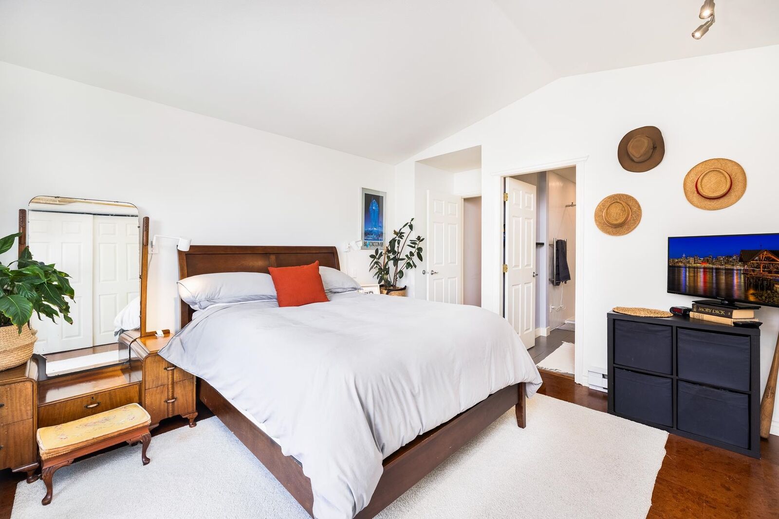 Property Photo:  1528 Bowser Avenue 303  BC V7P 2Y3 