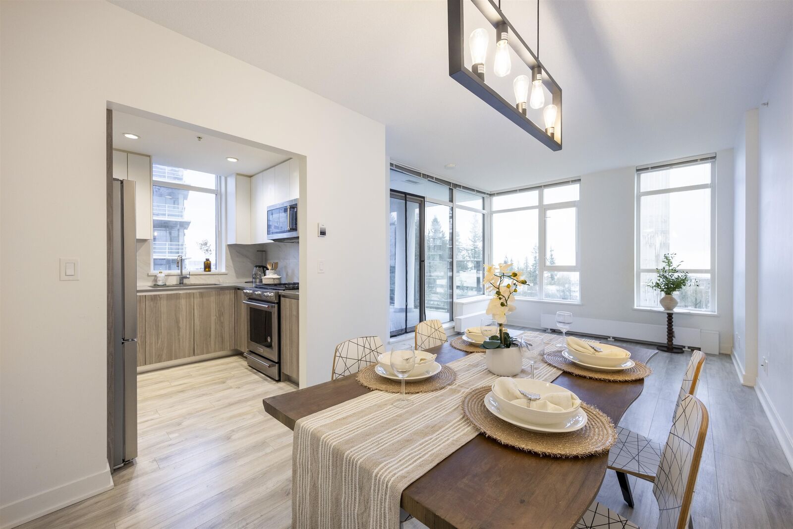 Photo de la propriété:  8940 University Crescent 902  BC V5A 0E7 