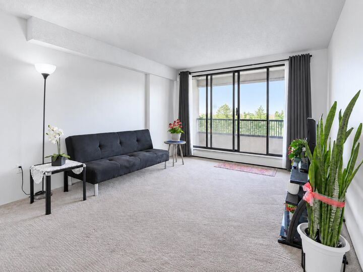 Property Photo:  6595 Willingdon Avenue 1608  BC V5H 4E5 