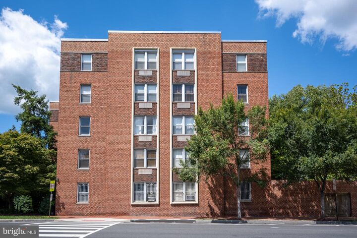 Property Photo: 2500 Q NW 506 DC 20007