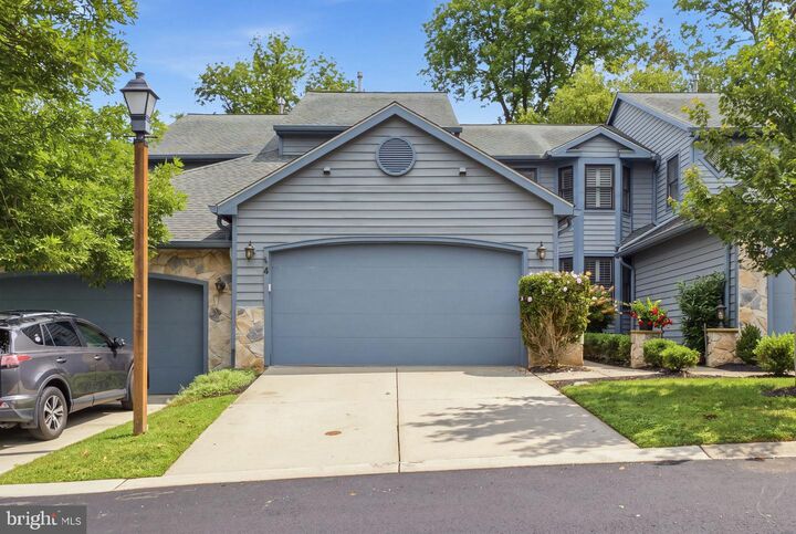 Property Photo: 4 Hillside Court NJ 08530
