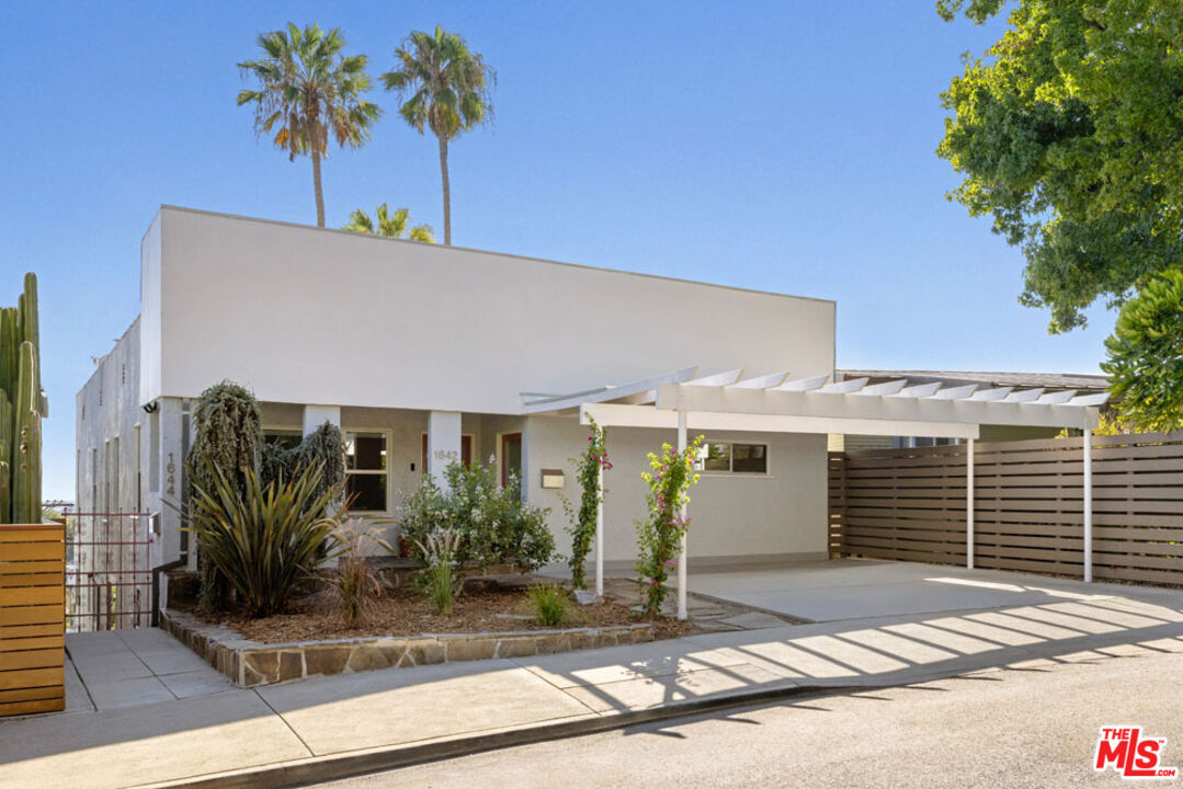 Property Photo: 1642 Elevado St CA 90026