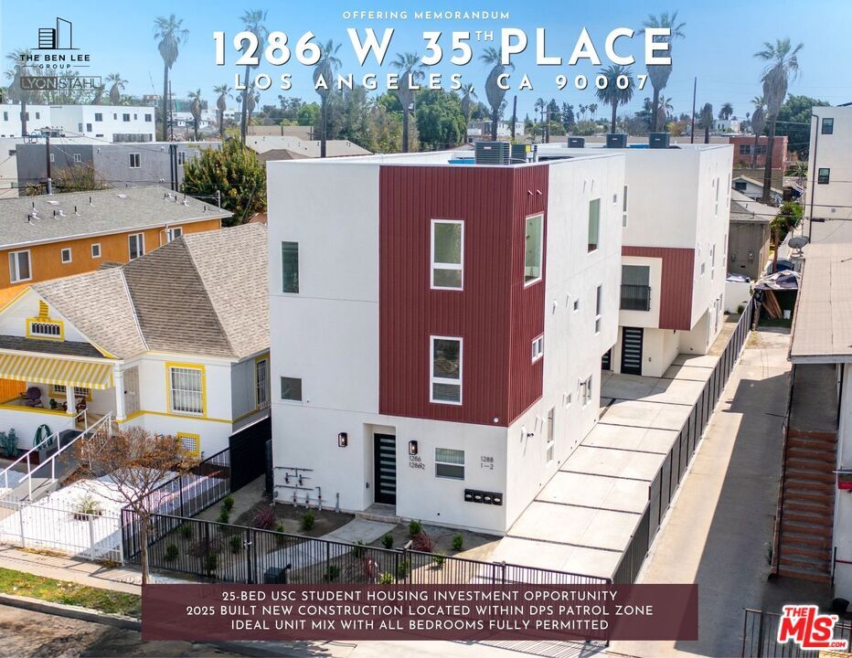 Property Photo: 1286 W 35th Pl CA 90007