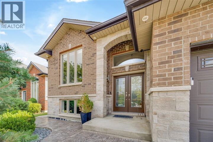 Property Photo:  3072 Troup Crescent  ON N8R 0A5 