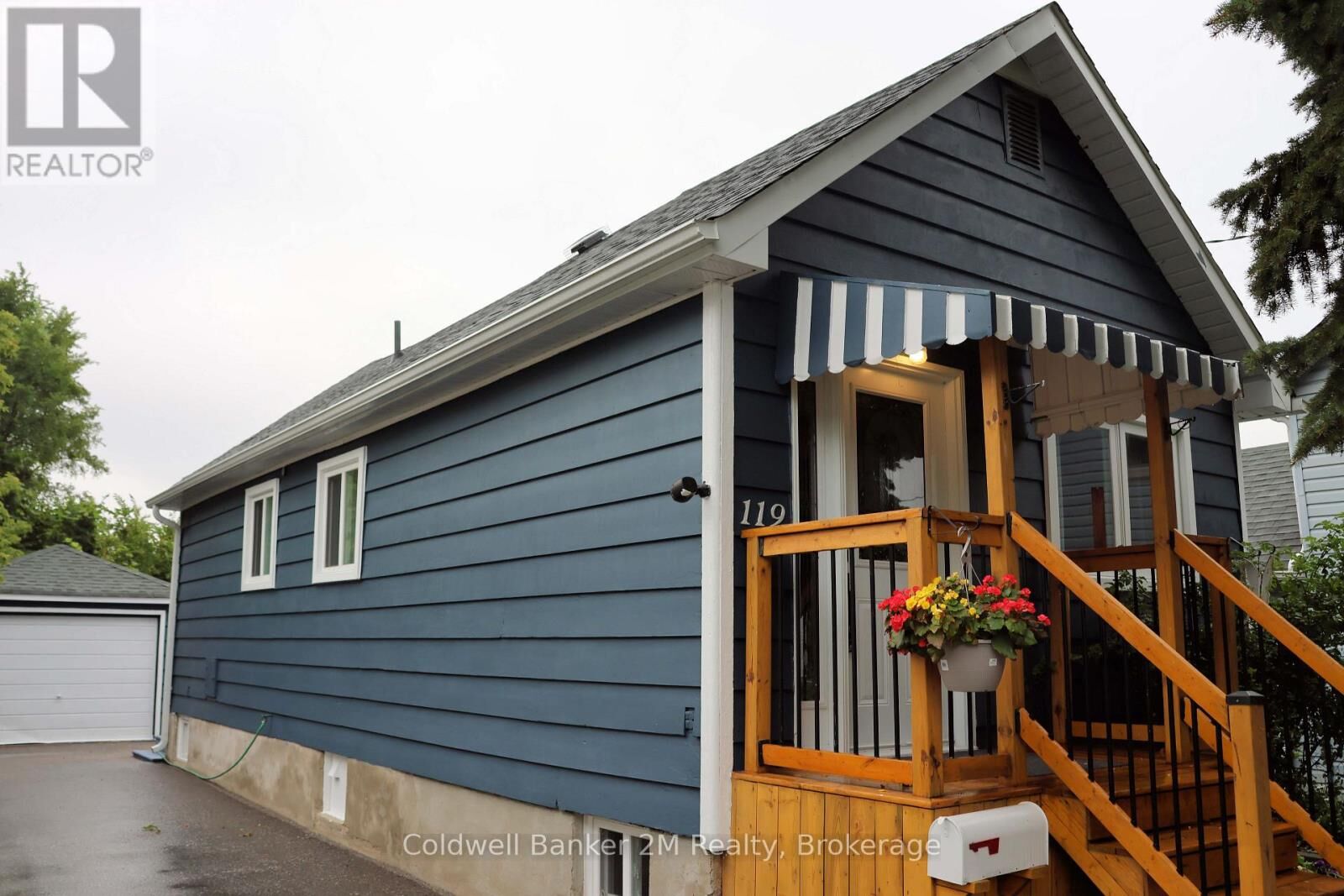 Photo de la propriété:  119 Nassau Street  ON L1J 4A3 
