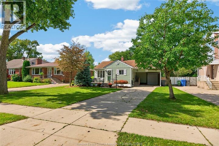 Property Photo:  841 Rossini Boulevard  ON N8Y 2Z2 