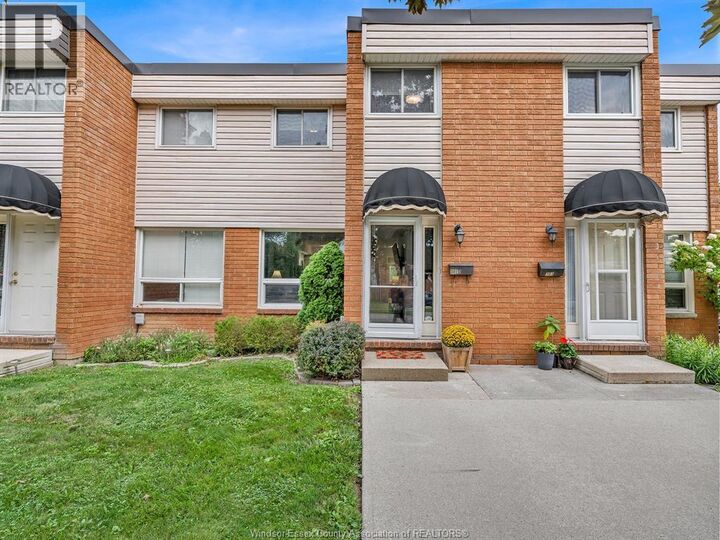 Property Photo:  301 Victoria D  ON N9V 3B3 
