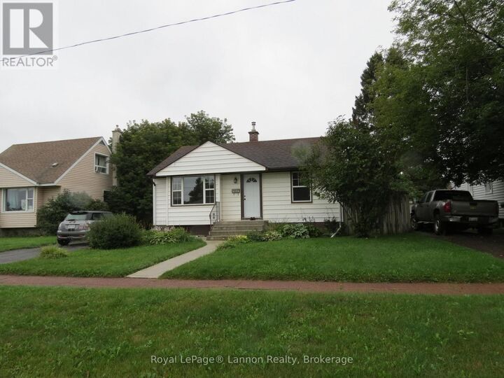 Property Photo: 2126 McGregor Avenue ON P7E 5G5
