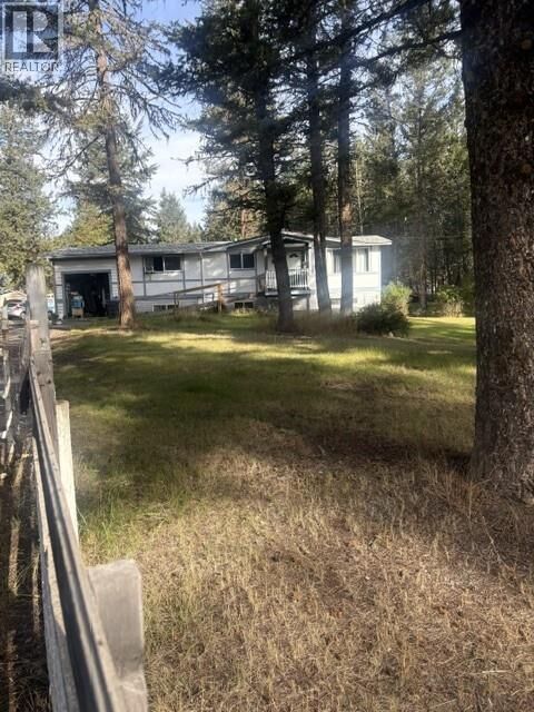 Property Photo:  5044 Easzee Drive  BC V0K 2Z0 
