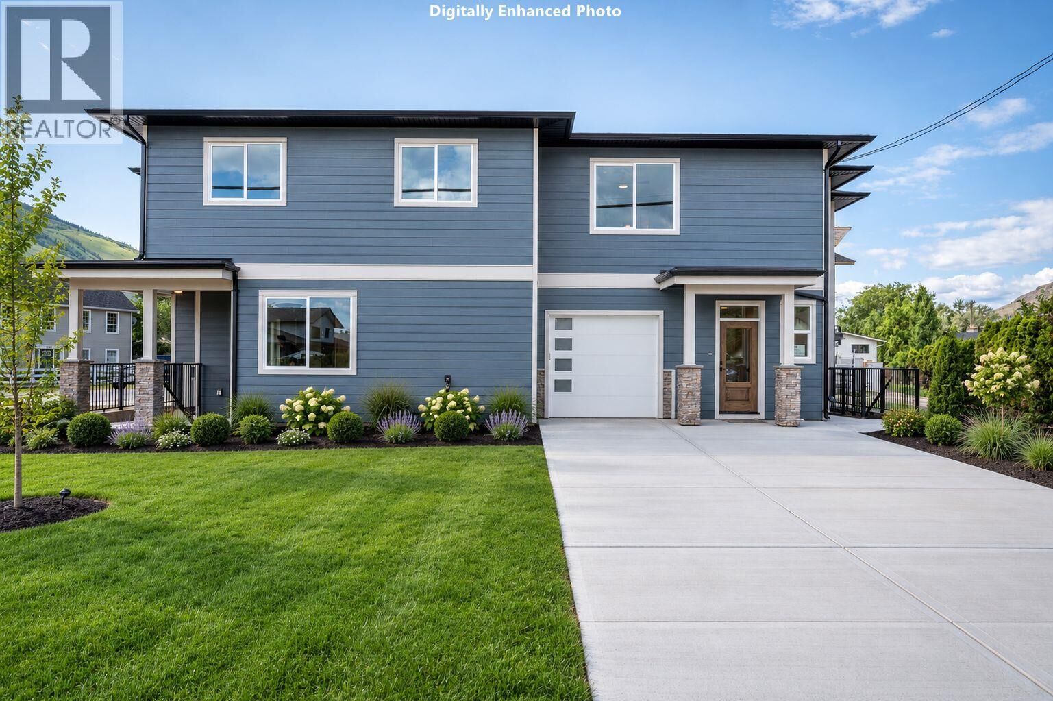 Photo de la propriété:  723 Lyne Road  BC V2B 6Z7 
